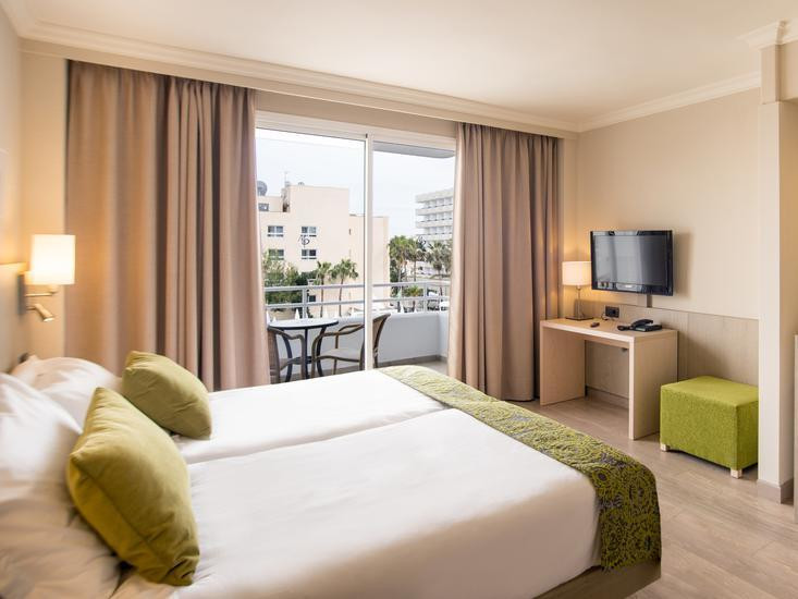 Marins Playa Aparthotel