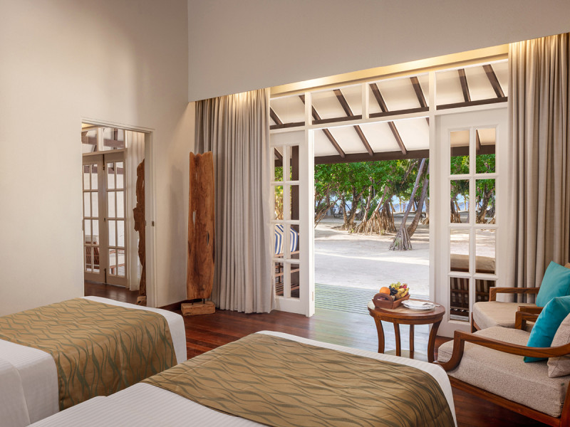 Adaaran Select Meedhupparu Island Resort