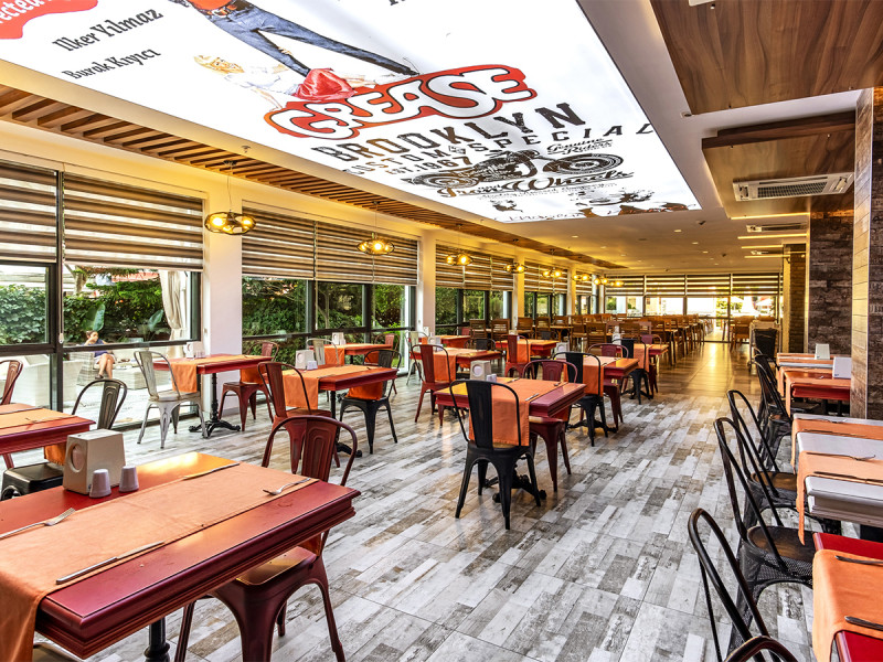 Hotel White City Beach