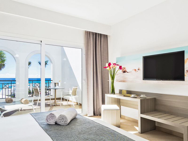 Royal Palm Resort & SPA