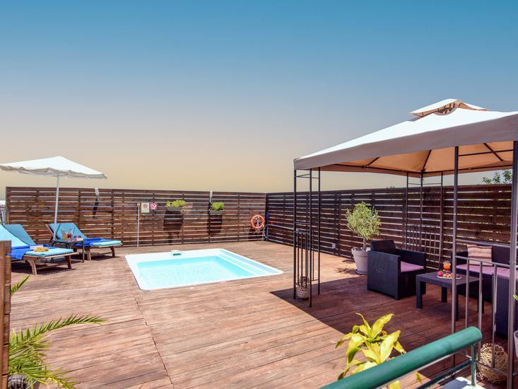 Katrin Suites