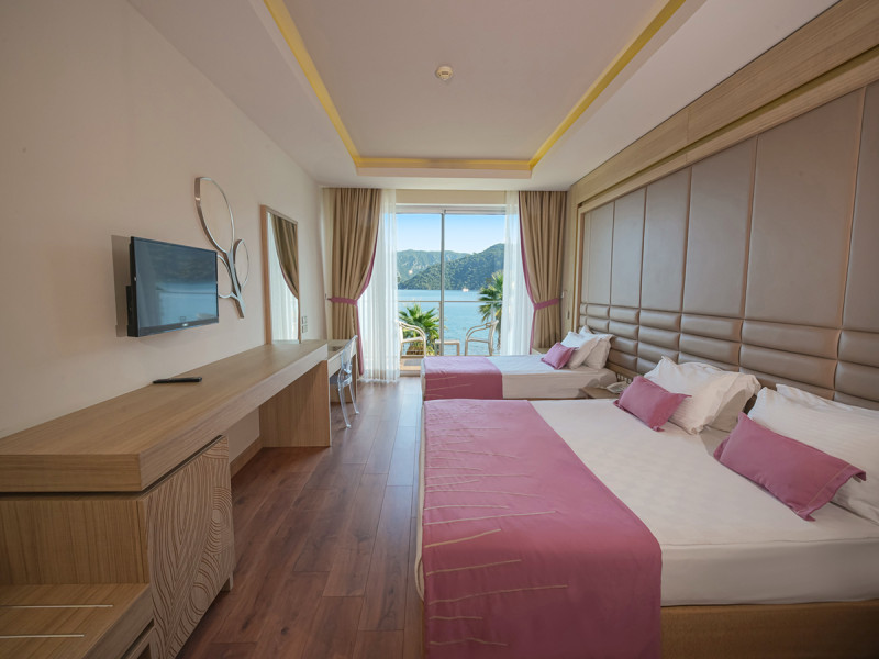 Hotel Orka Lotus Beach