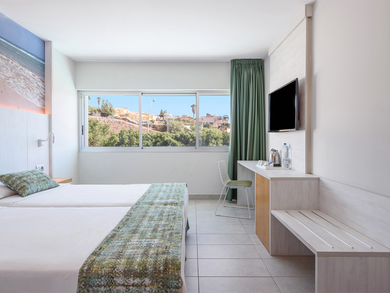 Hotel Fergus Cactus Garden