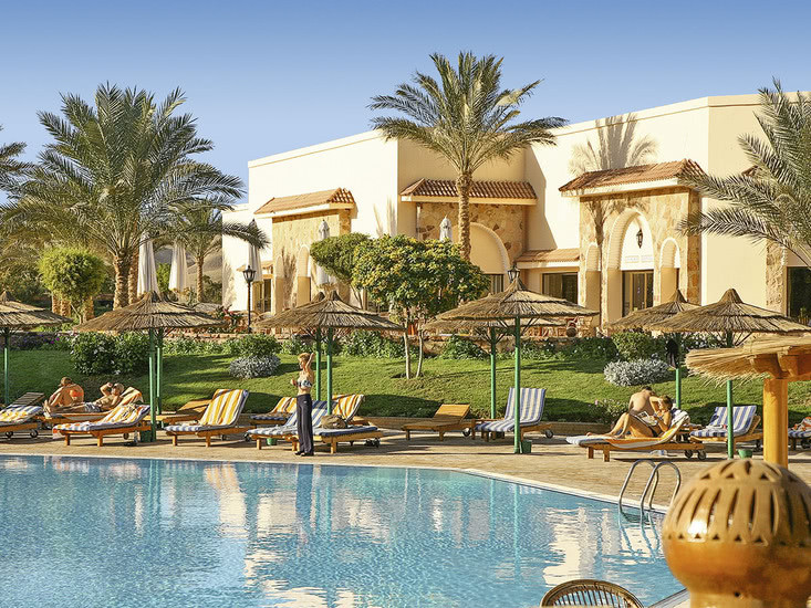 Flamenco Beach & Resort