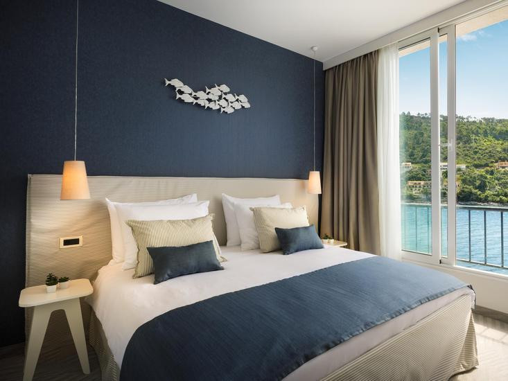 Aminess Younique Lume