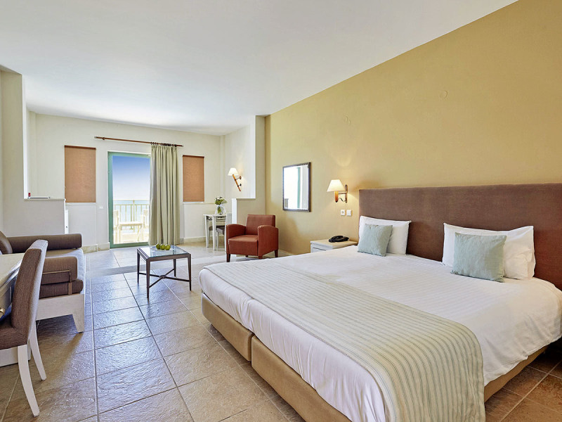 Giannoulis Grand Bay Beach Resort