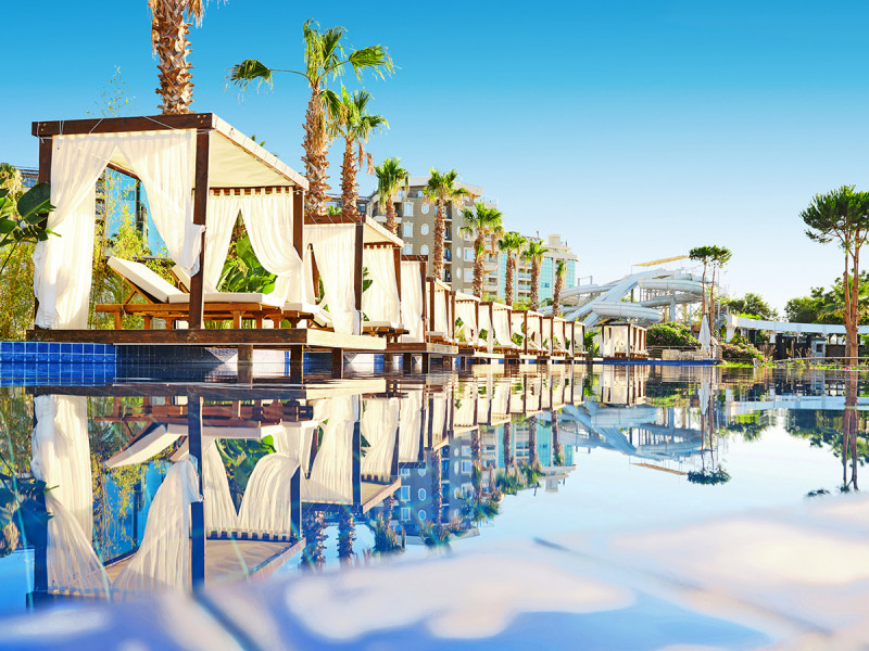 Laur Hotels Experience Elegance