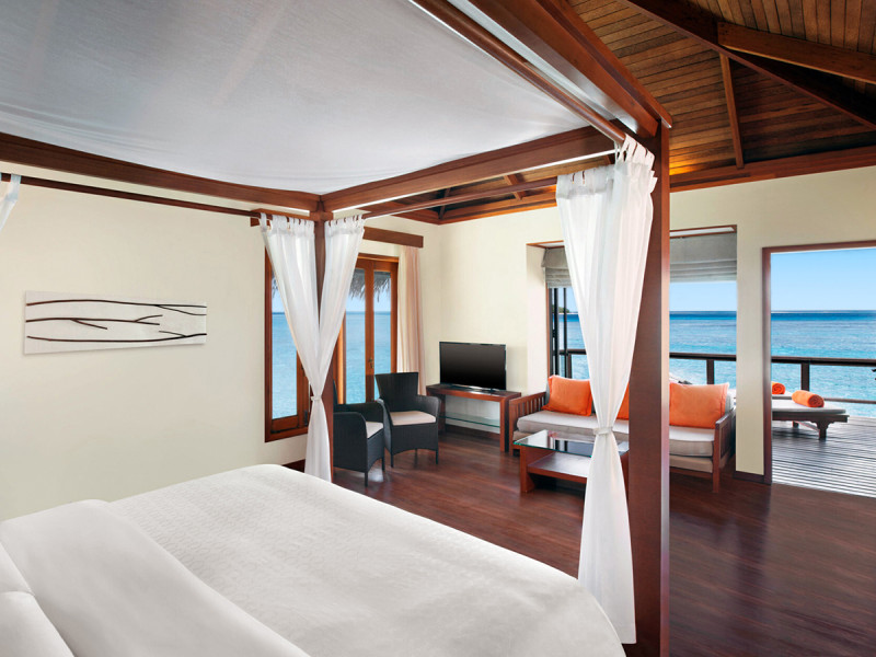Sheraton Maldives Full Moon 