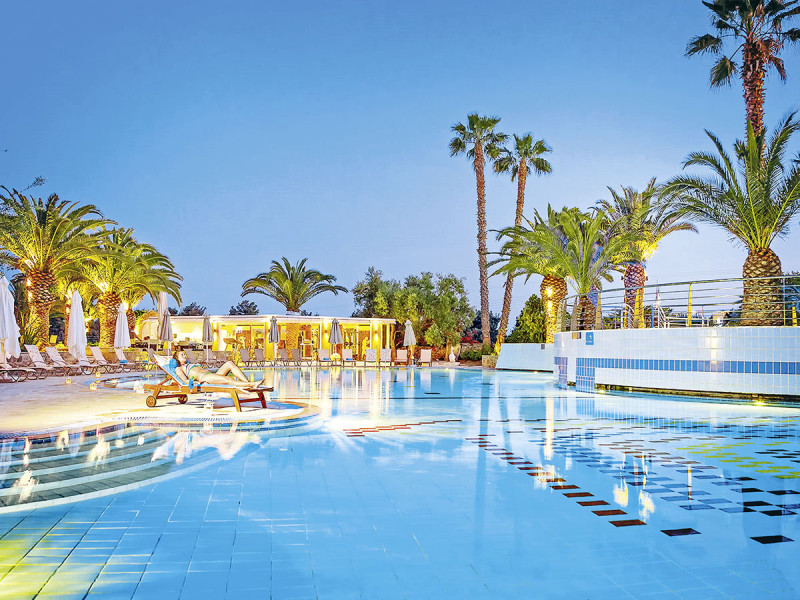 Lagomandra Hotel & Spa