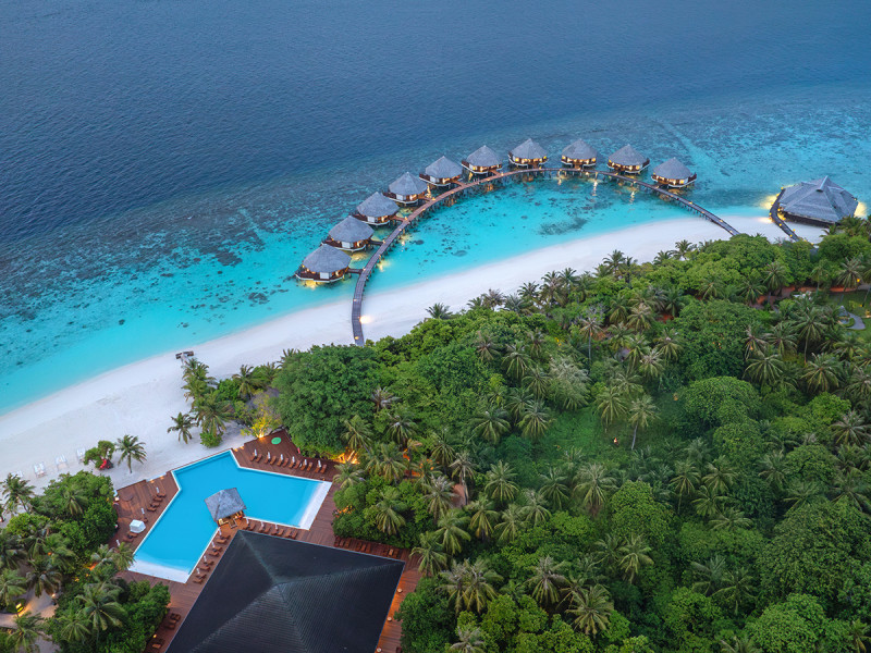 Adaaran Select Meedhupparu Island Resort