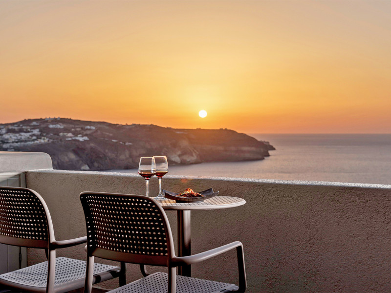 Hotel Caldera's Dolphin Suites