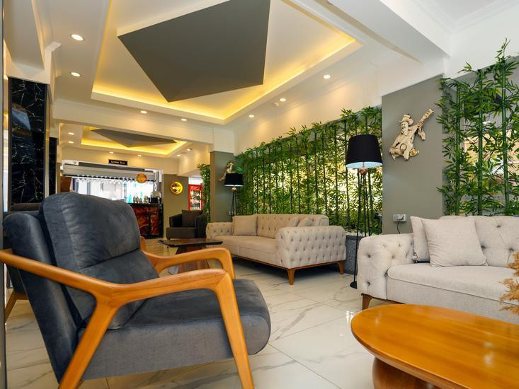 Miss Cleopatra Hotel