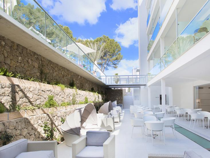 Reverence Life Hotel