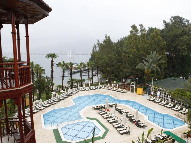 Club And Hotel Letoonia