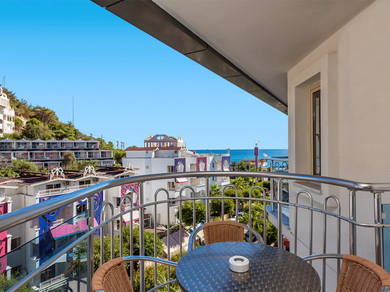 Hotel White City Beach