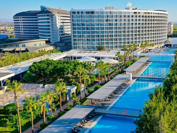 Crystal Centro Resort