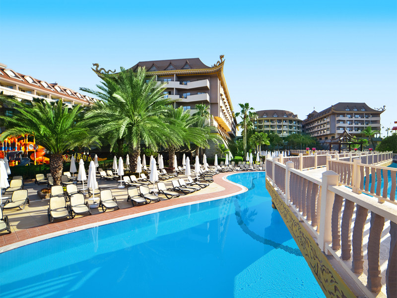Royal Dragon Hotel