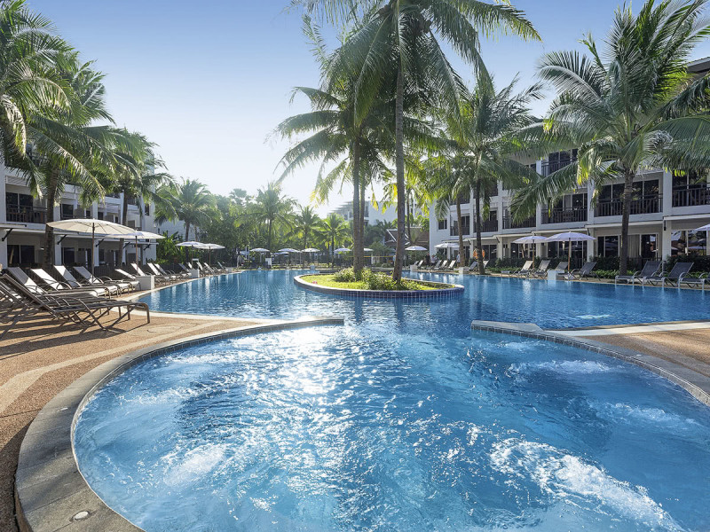 Sunwing Bangtao Beach