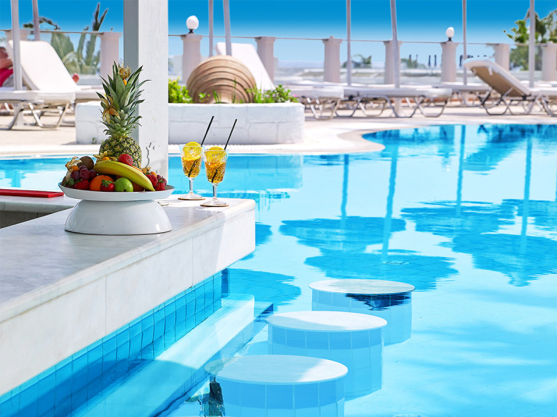 Dimitra Beach Hotel & Suites