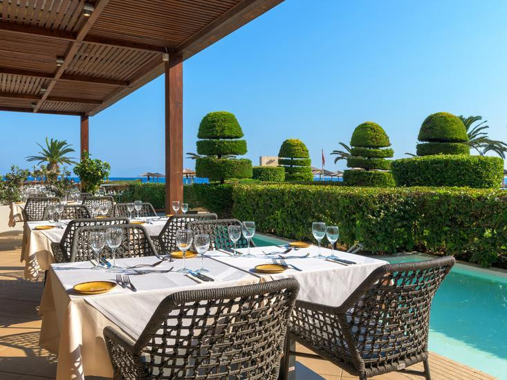 The Ixian Grand&AllSuites