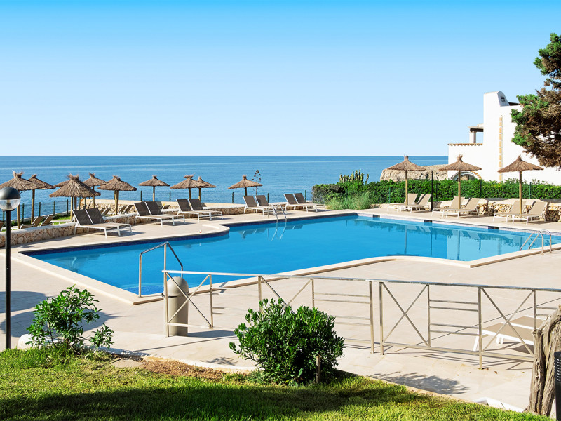 Hotel AluaSuites Las Rocas