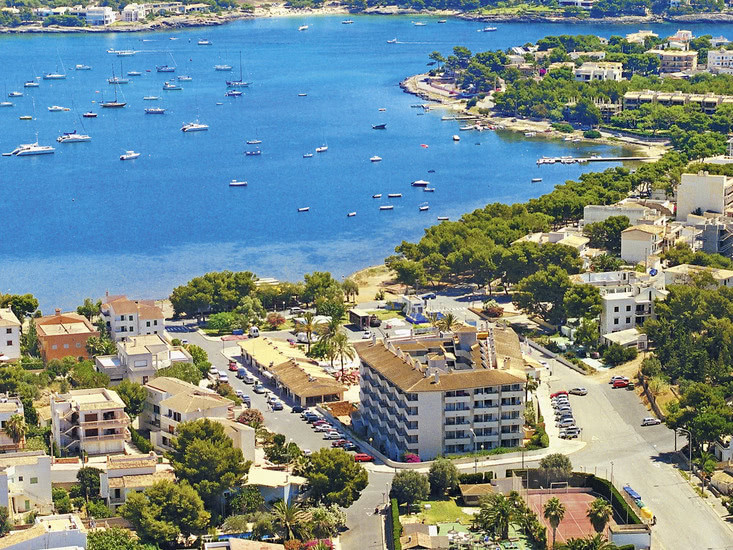 Hotel JS Porto Colom Suites