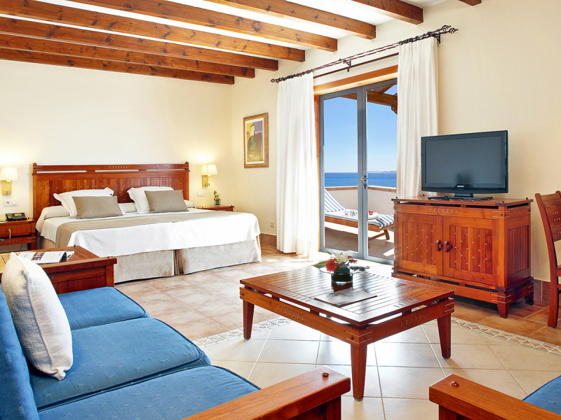 Princesa Yaiza Suite Hotel Resort