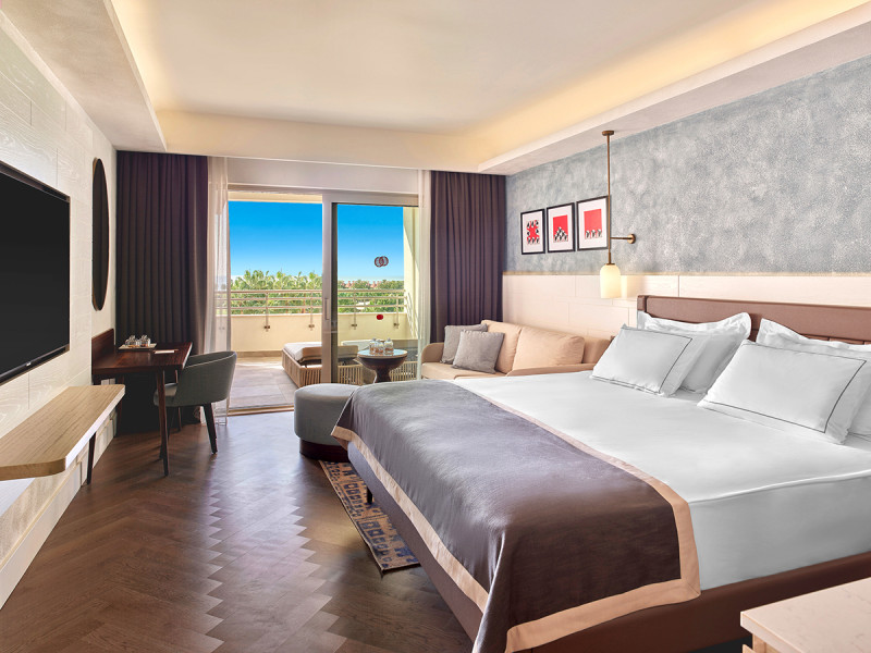 Hotel Lara Barut Collection