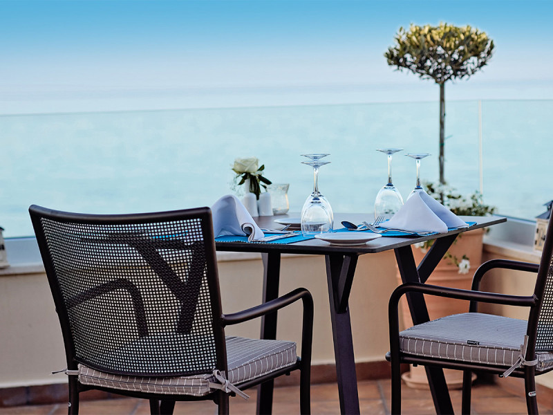 Giannoulis Grand Bay Beach Resort