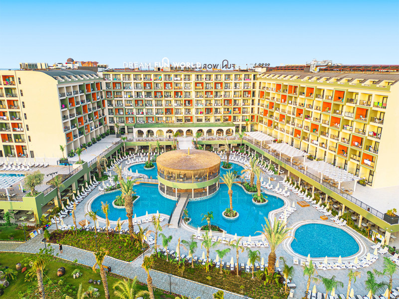 Hotel Dream Fun World