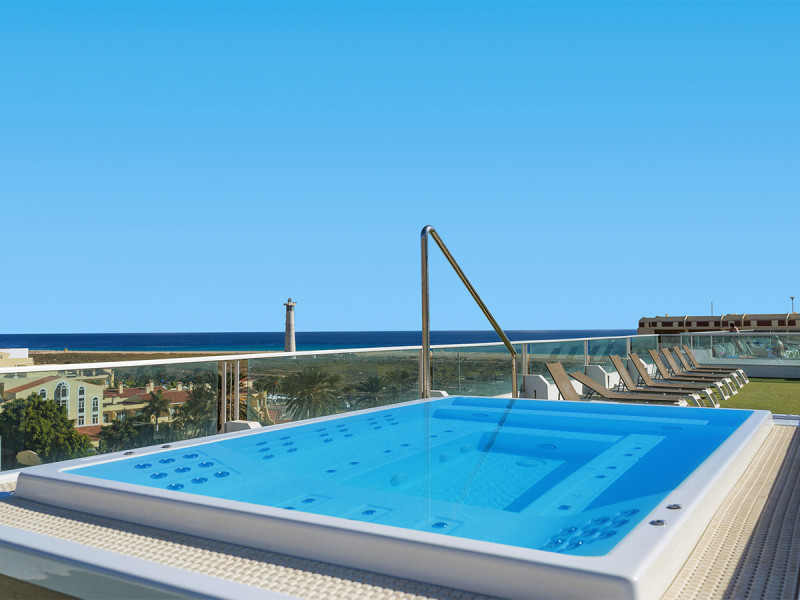 Hotel Fergus Cactus Garden