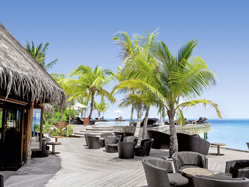 Komandoo Island Resort & Spa 