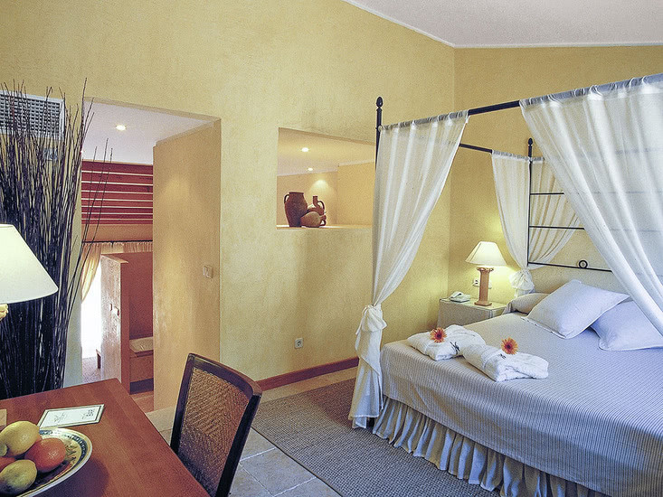 Pula Suites Boutique Resort