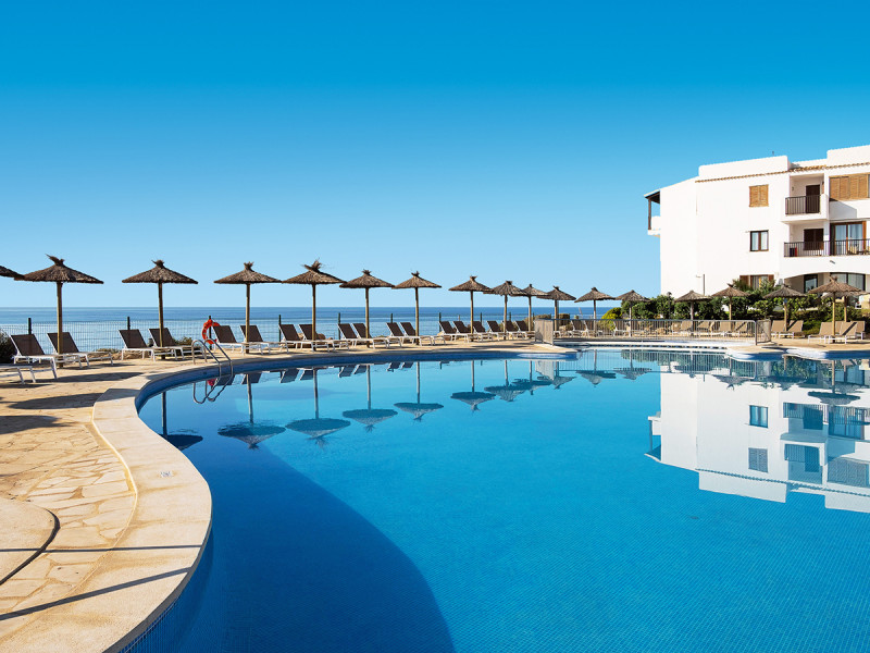 Hotel AluaSuites Las Rocas