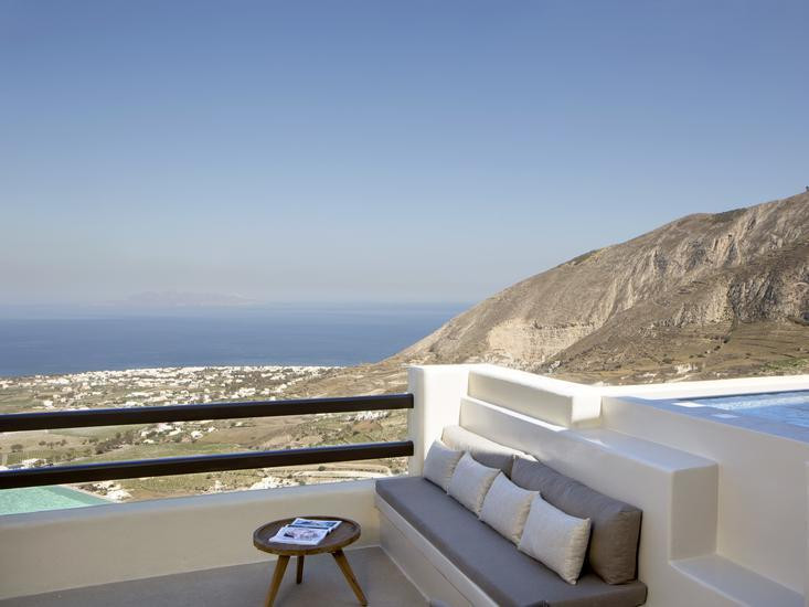 Elessa Hotel