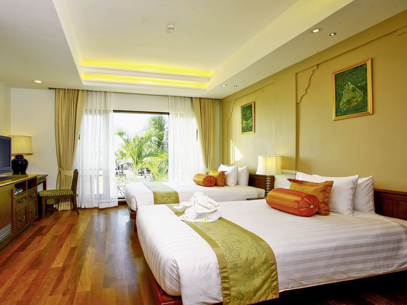 Ravindra Beach Resort 