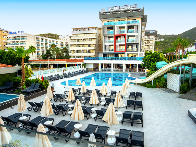 Hotel White City Beach