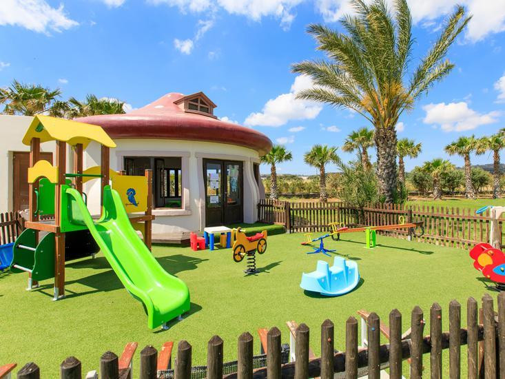 Sovereign Beach Hotel