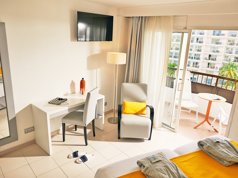 Hotel Servatur Waikiki