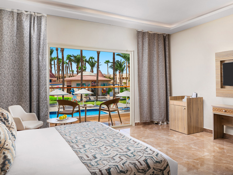 Beach Albatros Resort