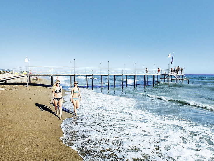 Club Turtas Beach Hotel