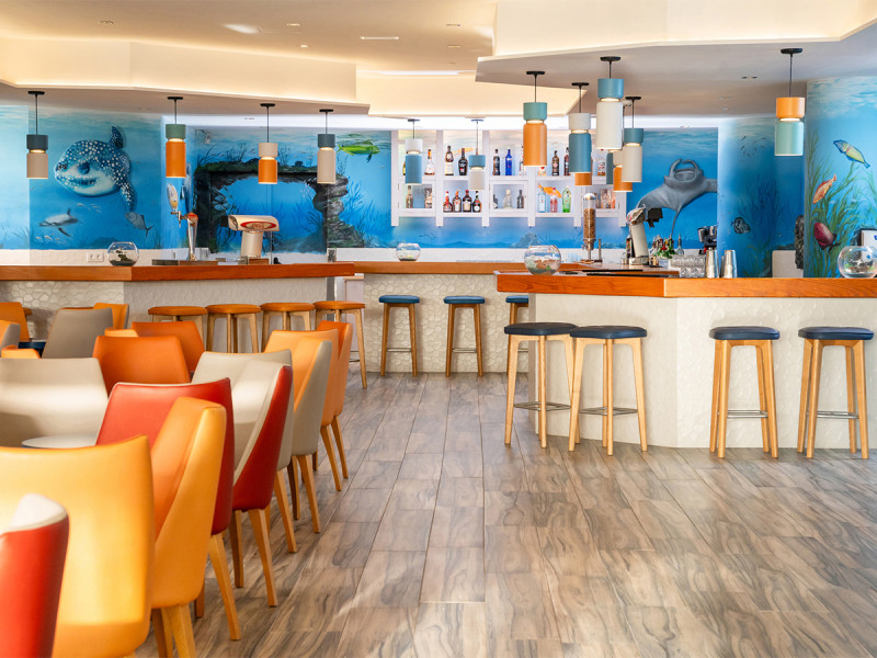 Hotel Hovima La Pinta Beachfront Family