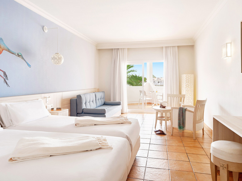Iberostar Waves Founty Beach