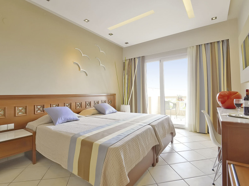 Hotel Evilion Sea and Sun