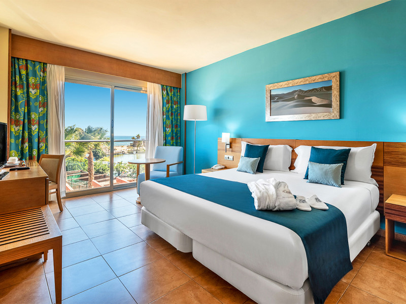 Elba Carlota Beach & Golf Resort 