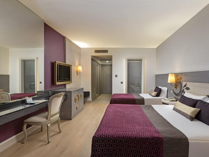 Kirman Belazur Resort