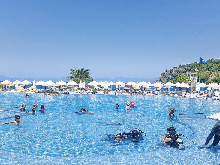 Hotel Hillside Beach Club