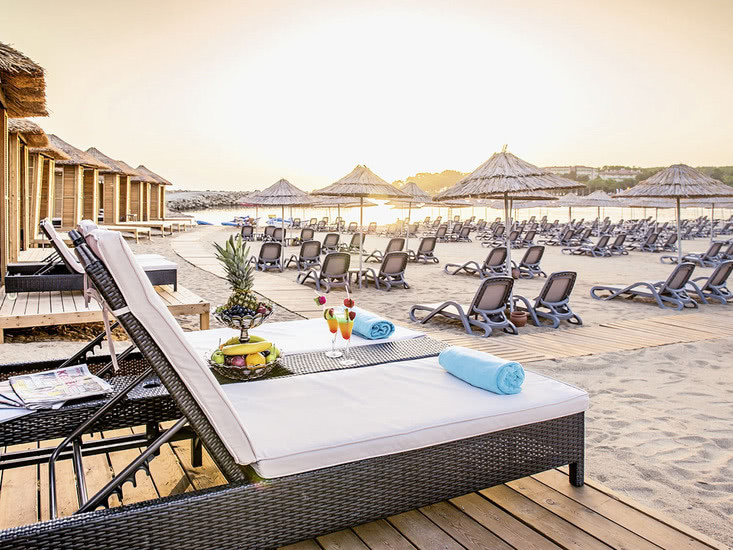 Rubi Platinum Resort