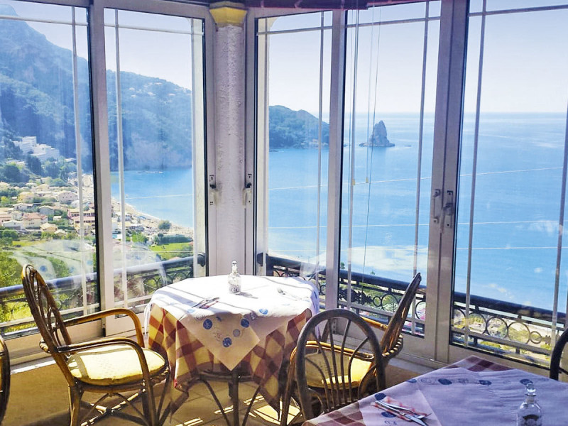 Belvedere Studios & Apartments