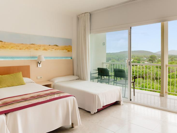 Moon Dreams Coral Beach